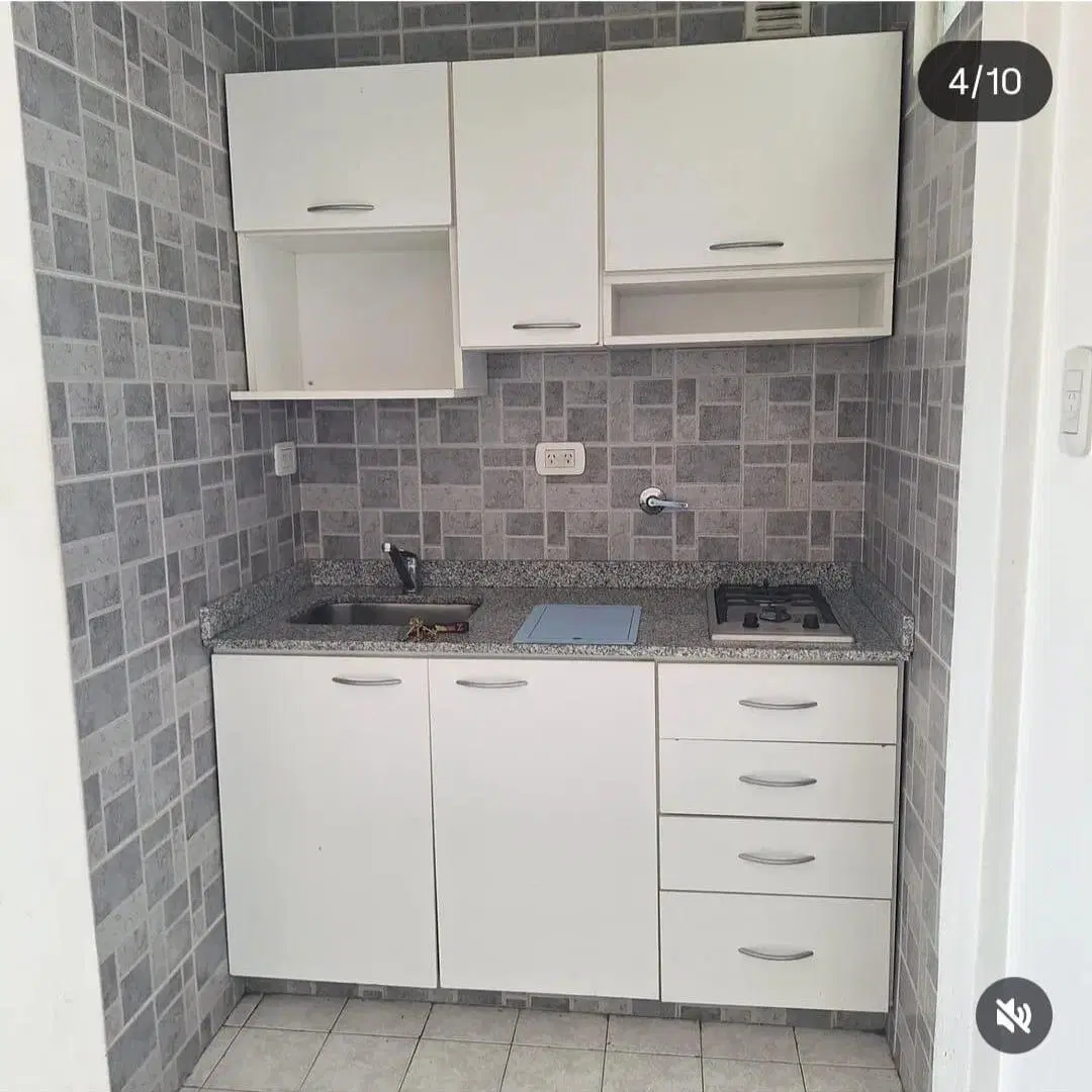 VENDO DEPARTAMENTO 2 AMB MORON ESTACION 3