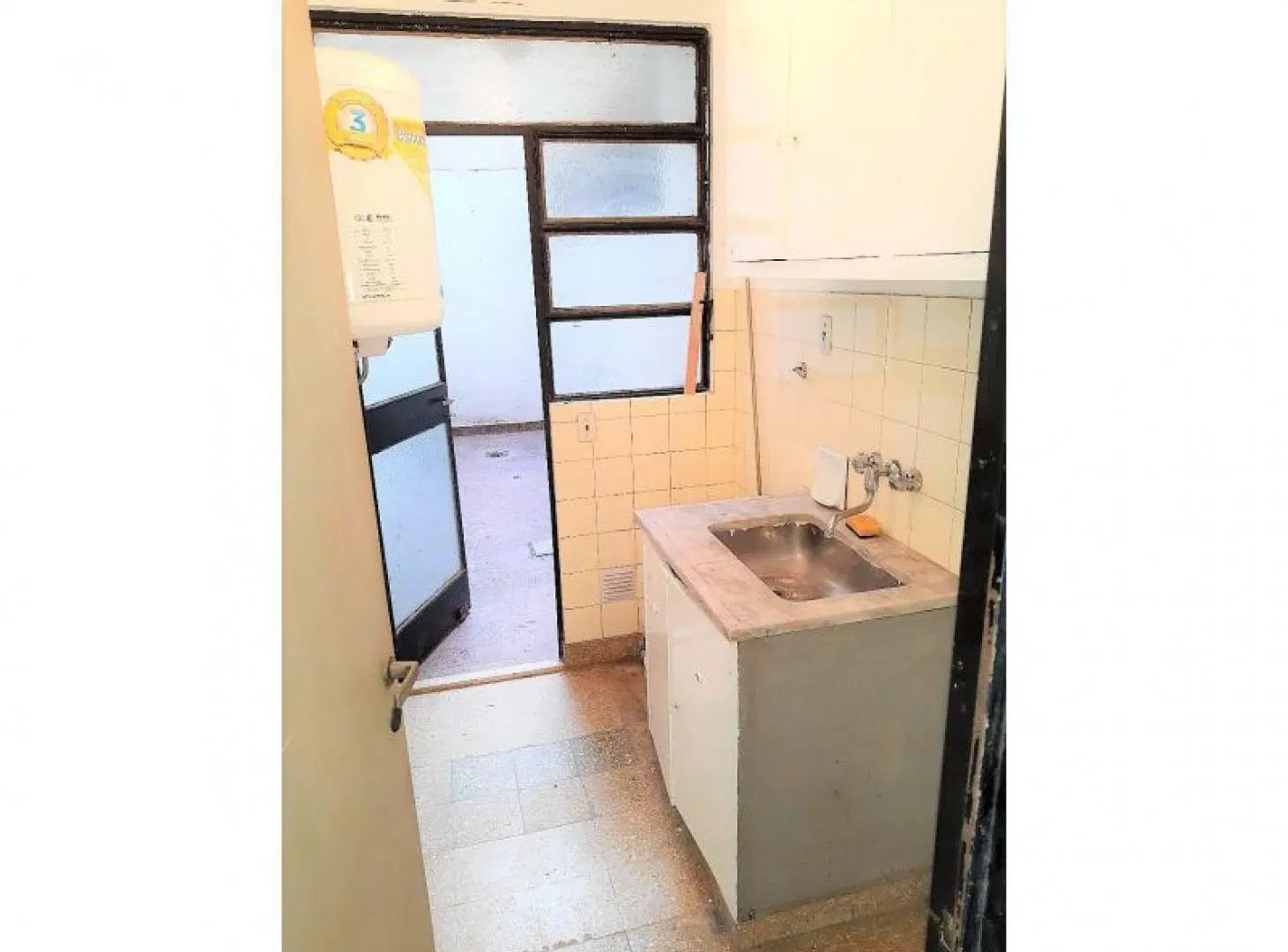 Departamento de 3 ambientes sobre Av Diaz Velez 3