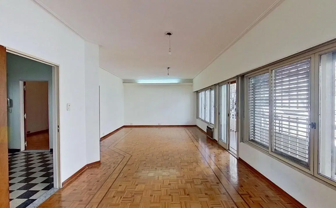 VENTA DE CASA EN LOTE PROPIO – 390 m² TOTALES – ALMAGRO 3