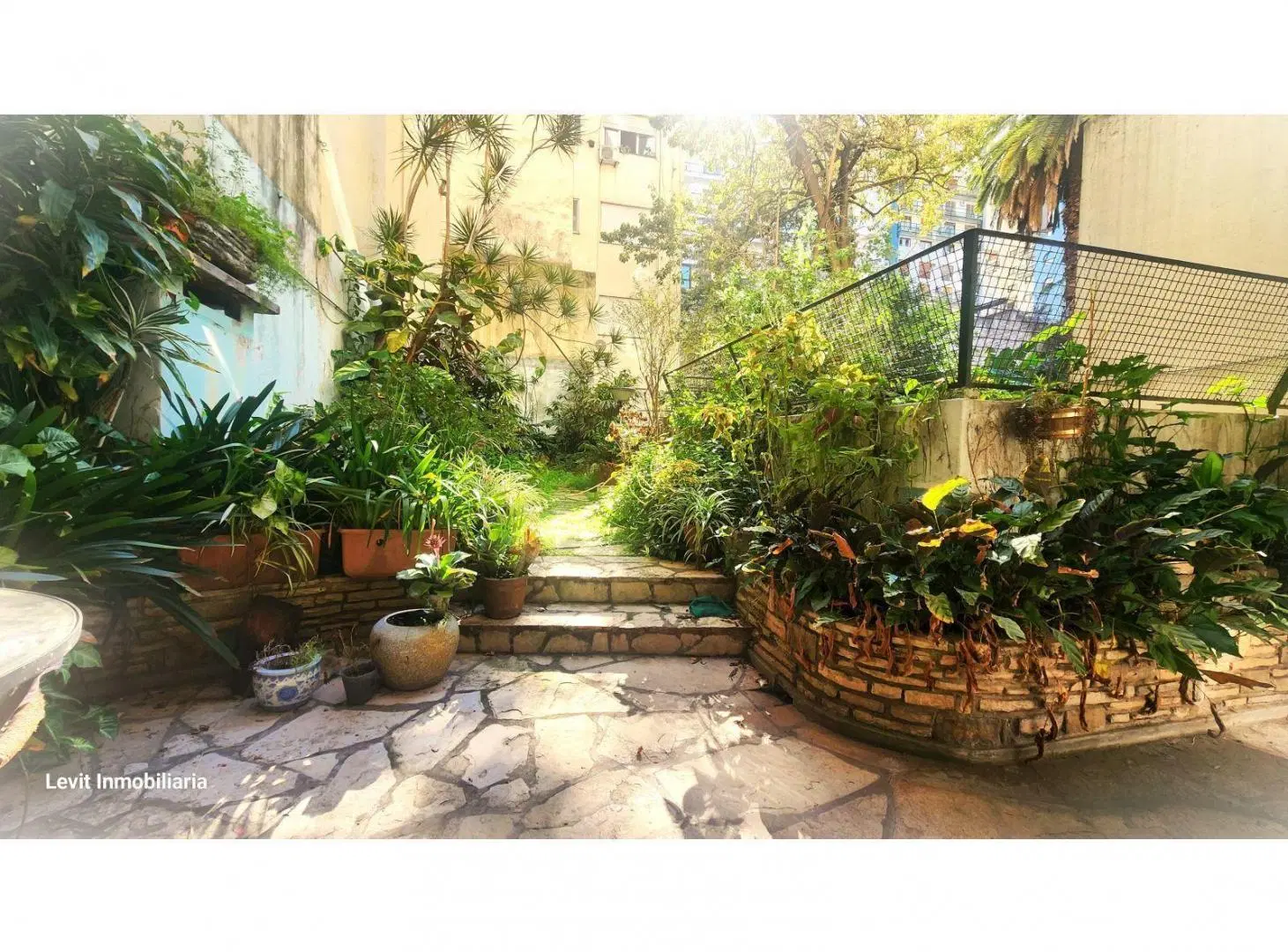 VENTA RETASADO! DPTO Tipo CASA - OASIS en Pleno RECOLETA ÚNICO JARDÍN PRECIO IMBATIBLE! 3
