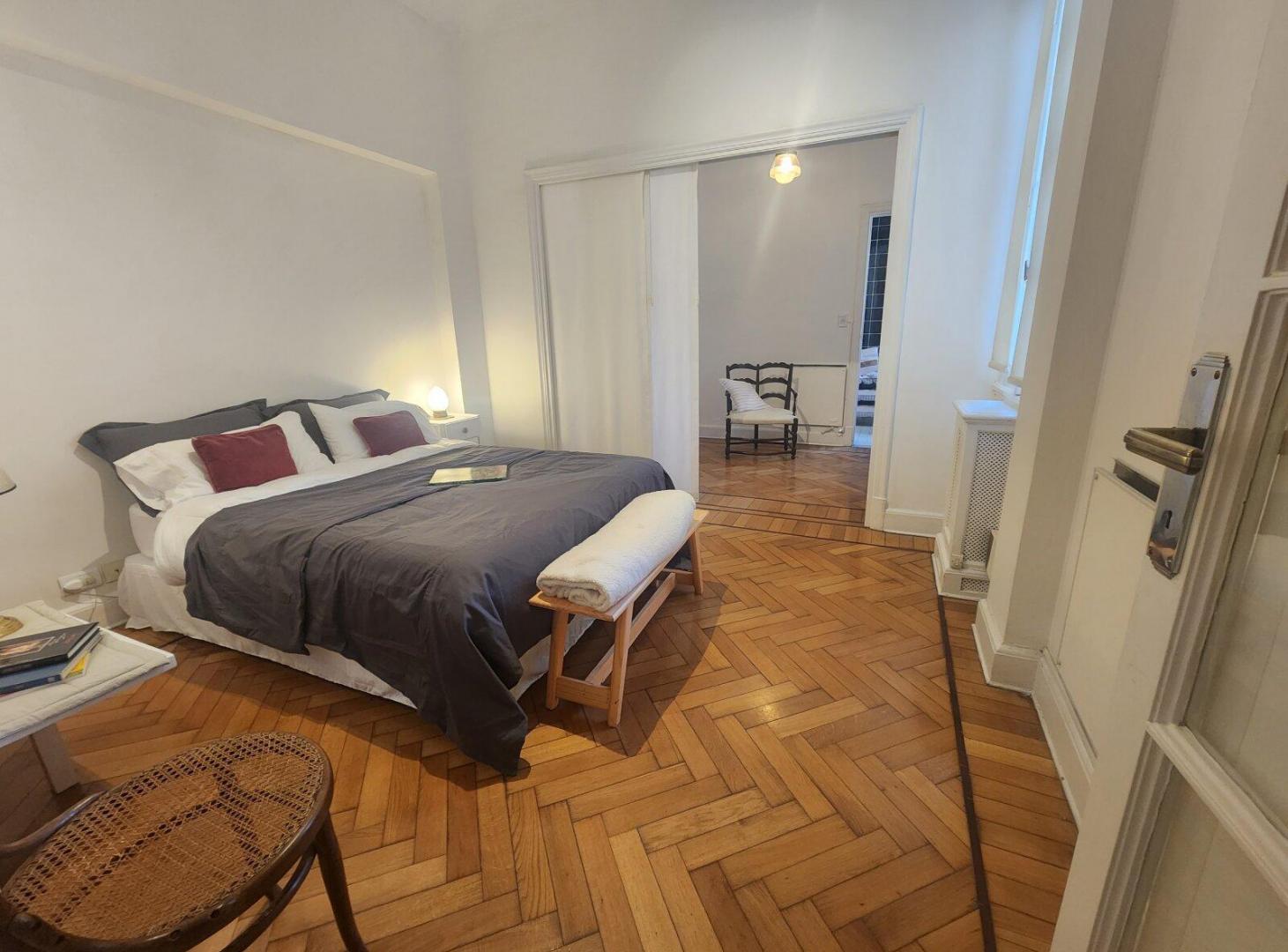 ALQUILER AMB AMUEBLADO Av. CORDOBA 800 Retiro-Centro