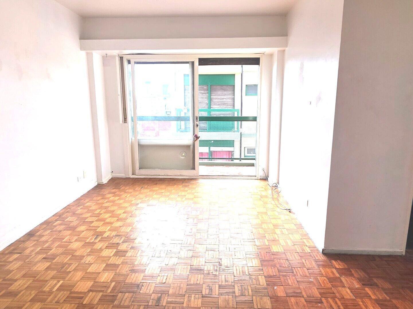 VENTA DPTO 2 Amb. Piso 15° Av. Independencia/UADE