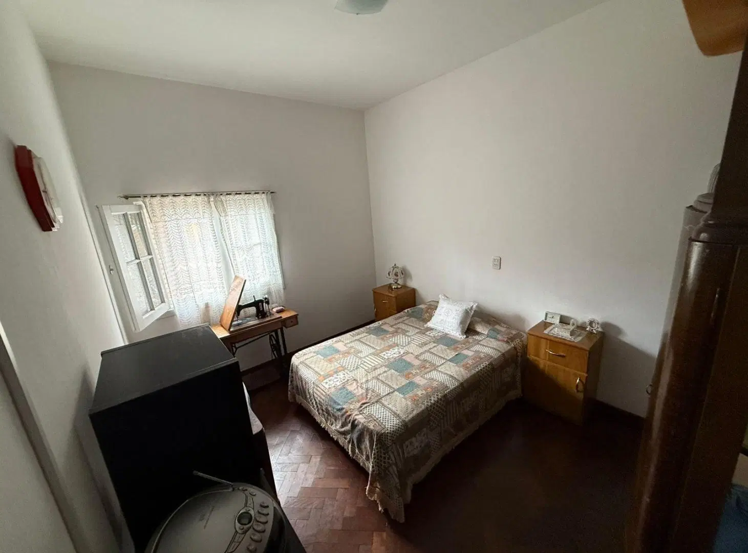 Venta Casa 4 ambientes con depto 3 ambientes en Morón. Financiacion 8