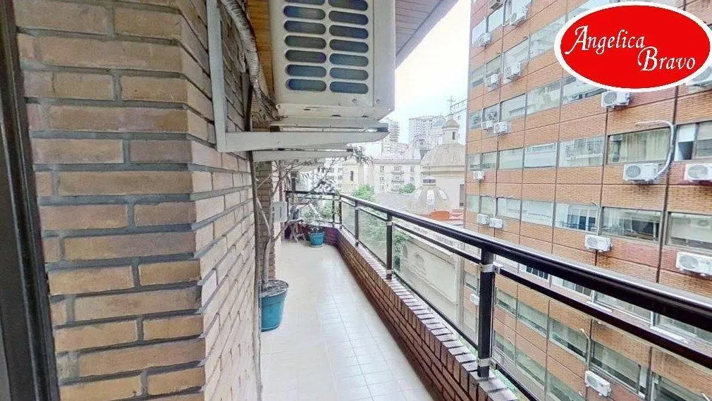 Retiro piso 4 ambientes con dependencia de servicio, 2 cocheras y  baulera. 3