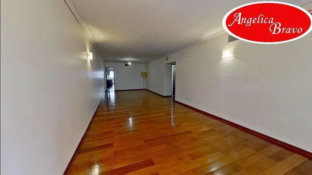 Retiro piso 4 ambientes con dependencia de servicio, 2 cocheras y  baulera. 8