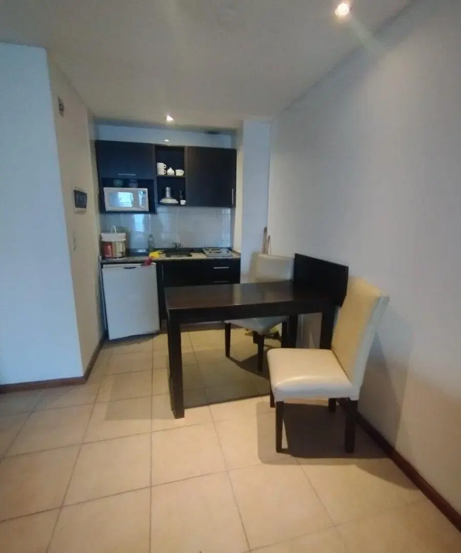 Monoambiente Amoblado equipado Edf Pileta y Solárium 3