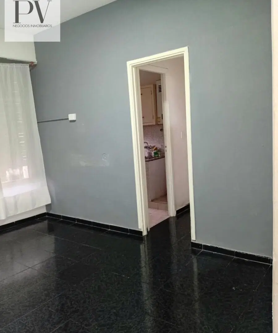 DEPARTAMENTO EN VENTA DE DOS AMBIENTES EN BALVANERA 4