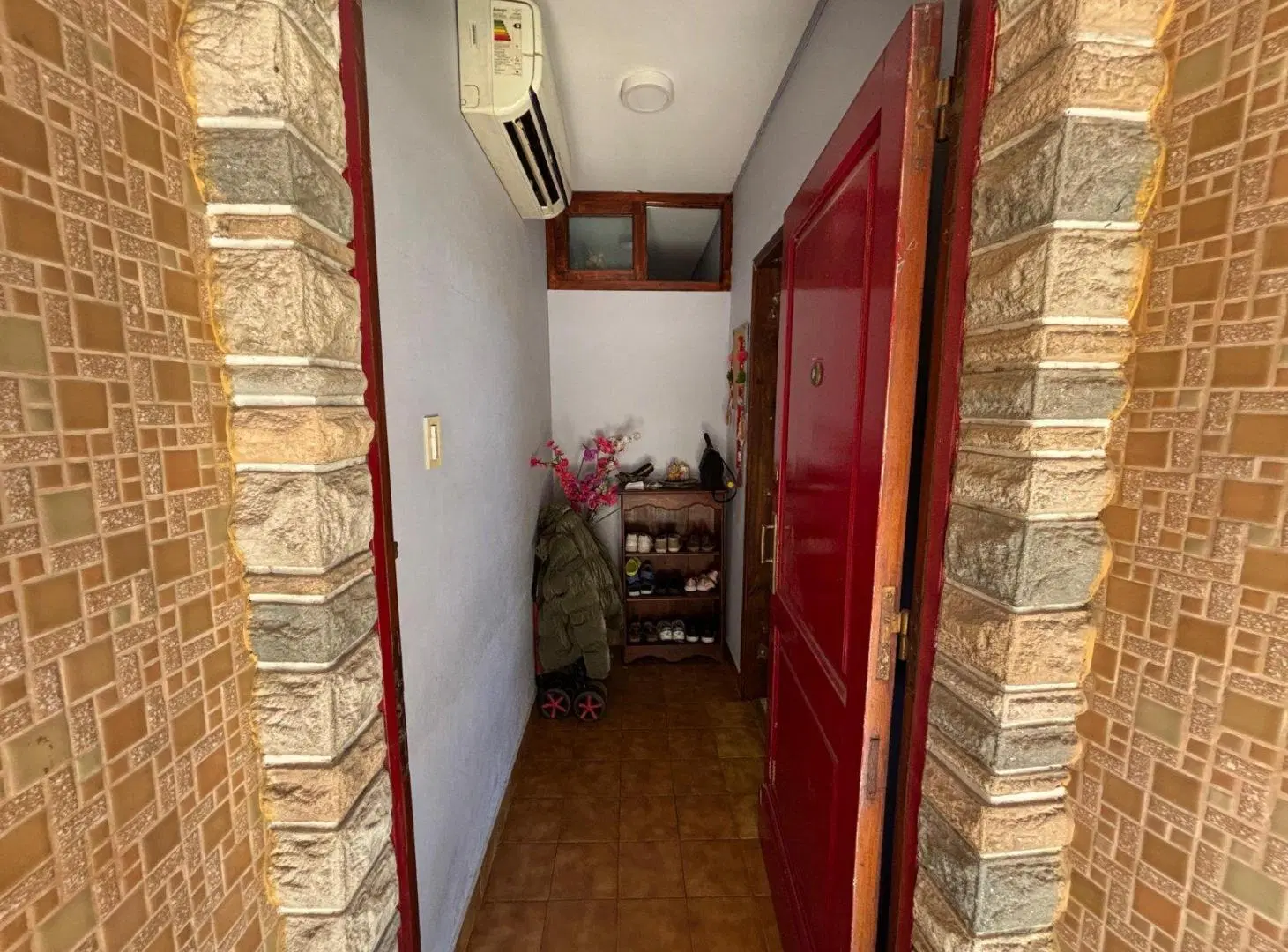 Amplia Casa Quinta de 6 ambientes con gran terreno en Longchamps 8