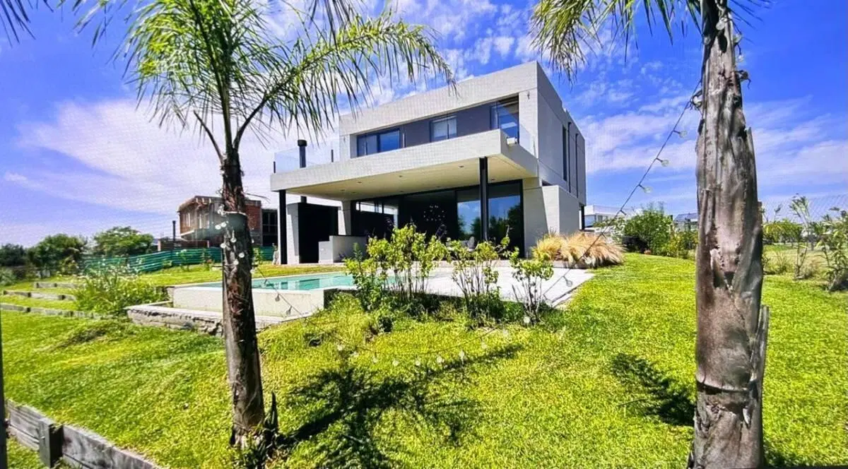 ALQUILER!!! Casa 6 ambtes en ACACIAS - PUERTOS ESCOBAR 2
