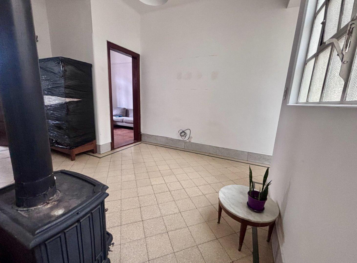 Foto de Imperdible departamento estilo PH de 3 ambientes con dependencia, muy luminoso. Caballito. APTO CRÉD, imagen 3
