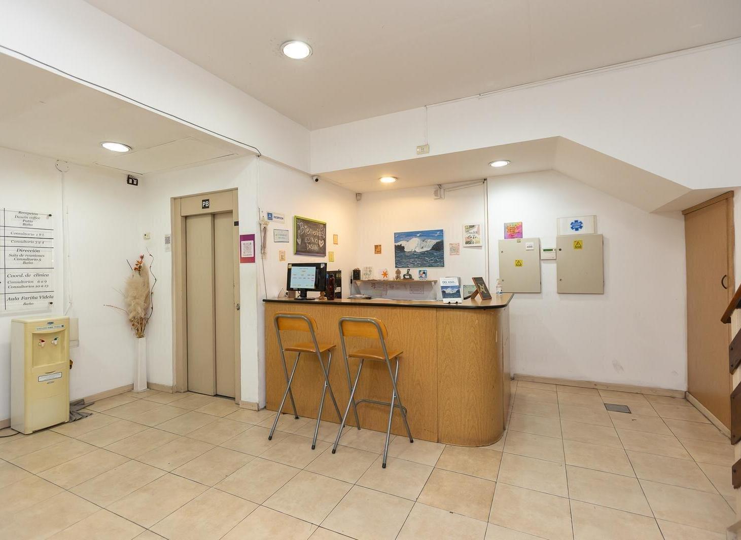 Foto de EDIFICIO EN VENTA IMPECABLE Ayacucho al 500, imagen 1