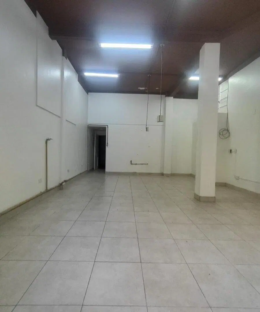 Local en alquiler en Parque Patricios, 60 m2 2