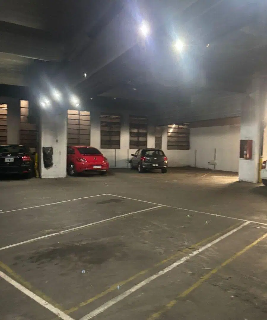 Planta Baja completa uso comercial 630 m2 3