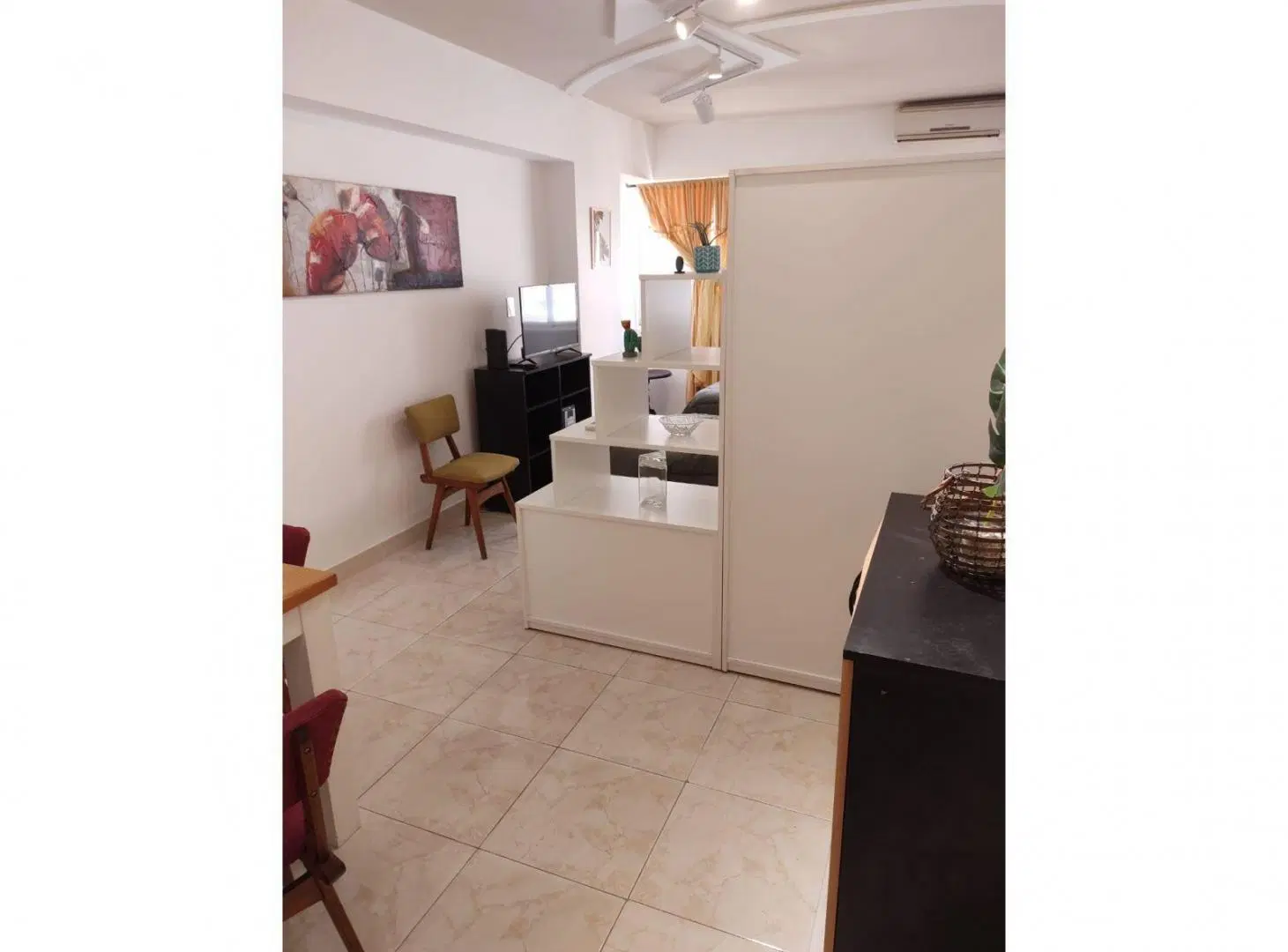 San Nicolas, Esmeralda 400, 1 amb y medio, 27m2, usd 450+ expensas e impuestos (alq min 3 meses) 2