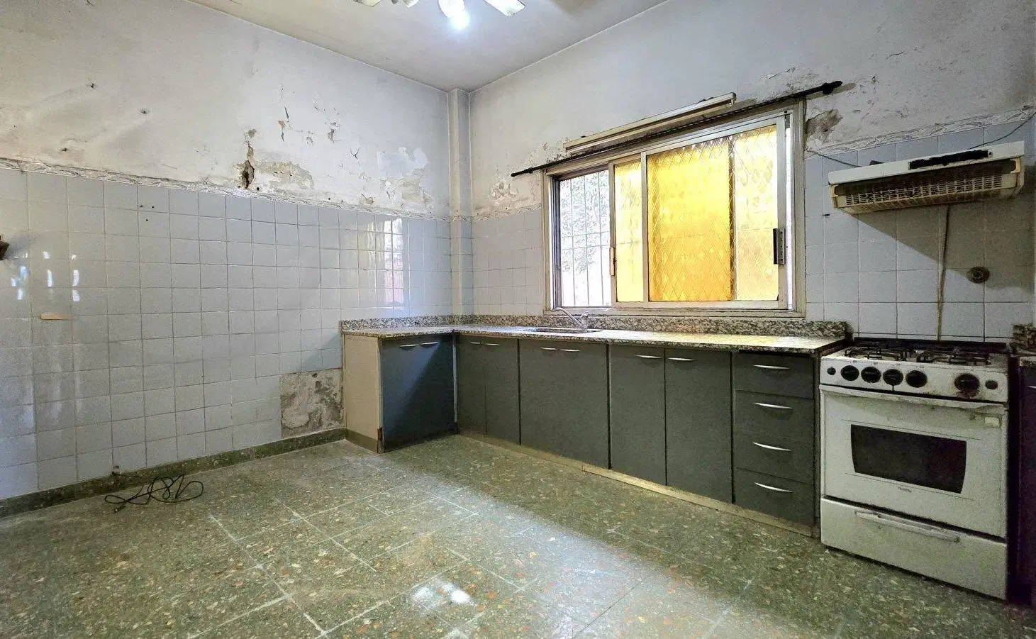 Venta PH 3 ambientes con cochera en Caseros 3