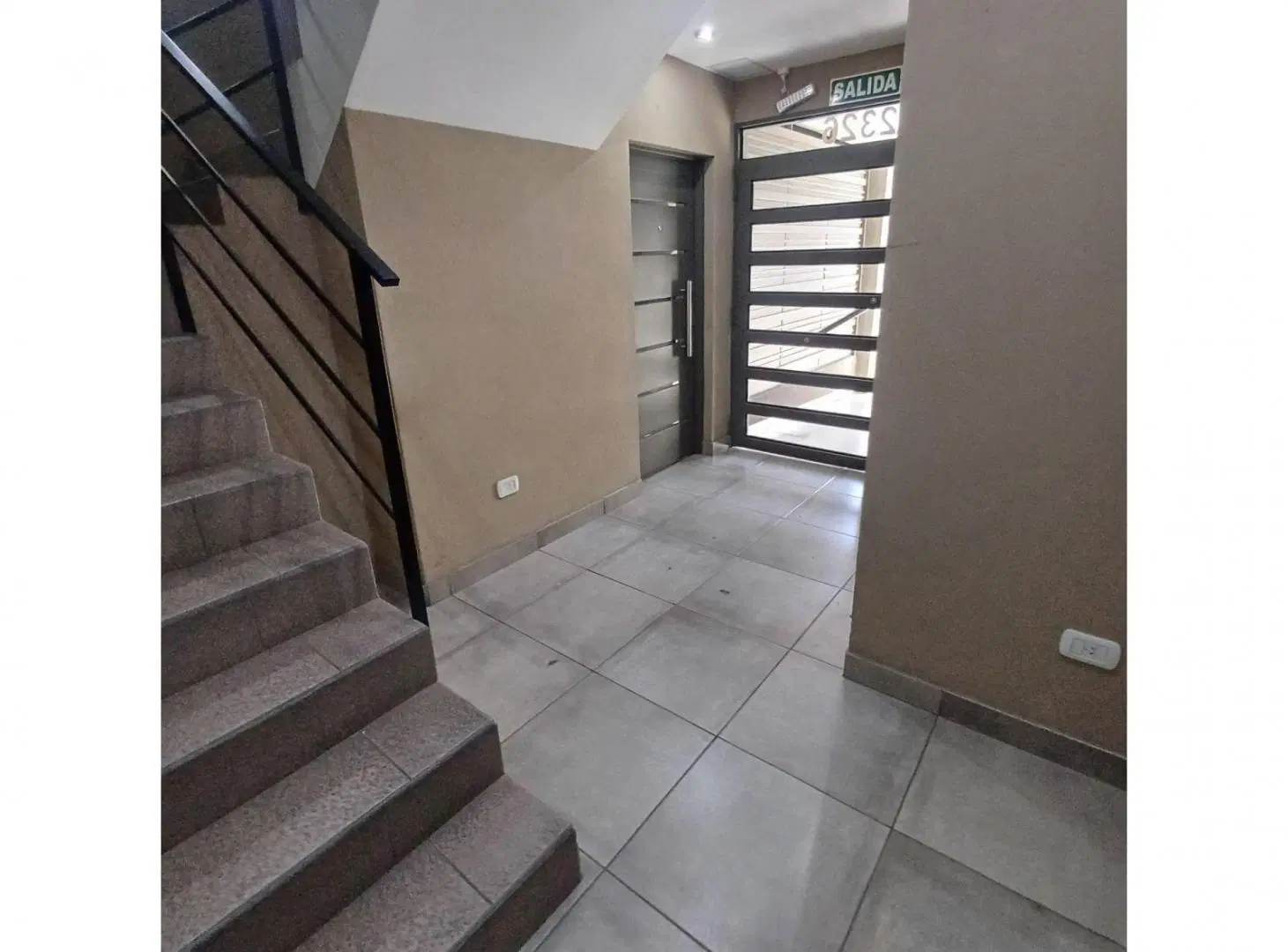La Paz monoambiente, San Justo 3