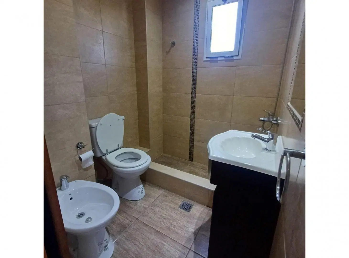 La Paz monoambiente, San Justo 8