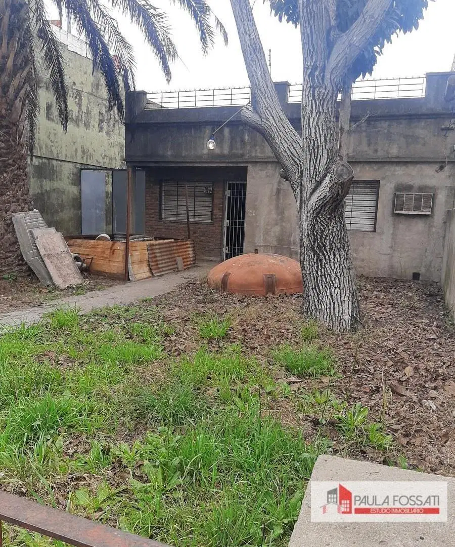 CASA EN VENTA EN PALOMAR SOBRE LOTE DE 10X44 4