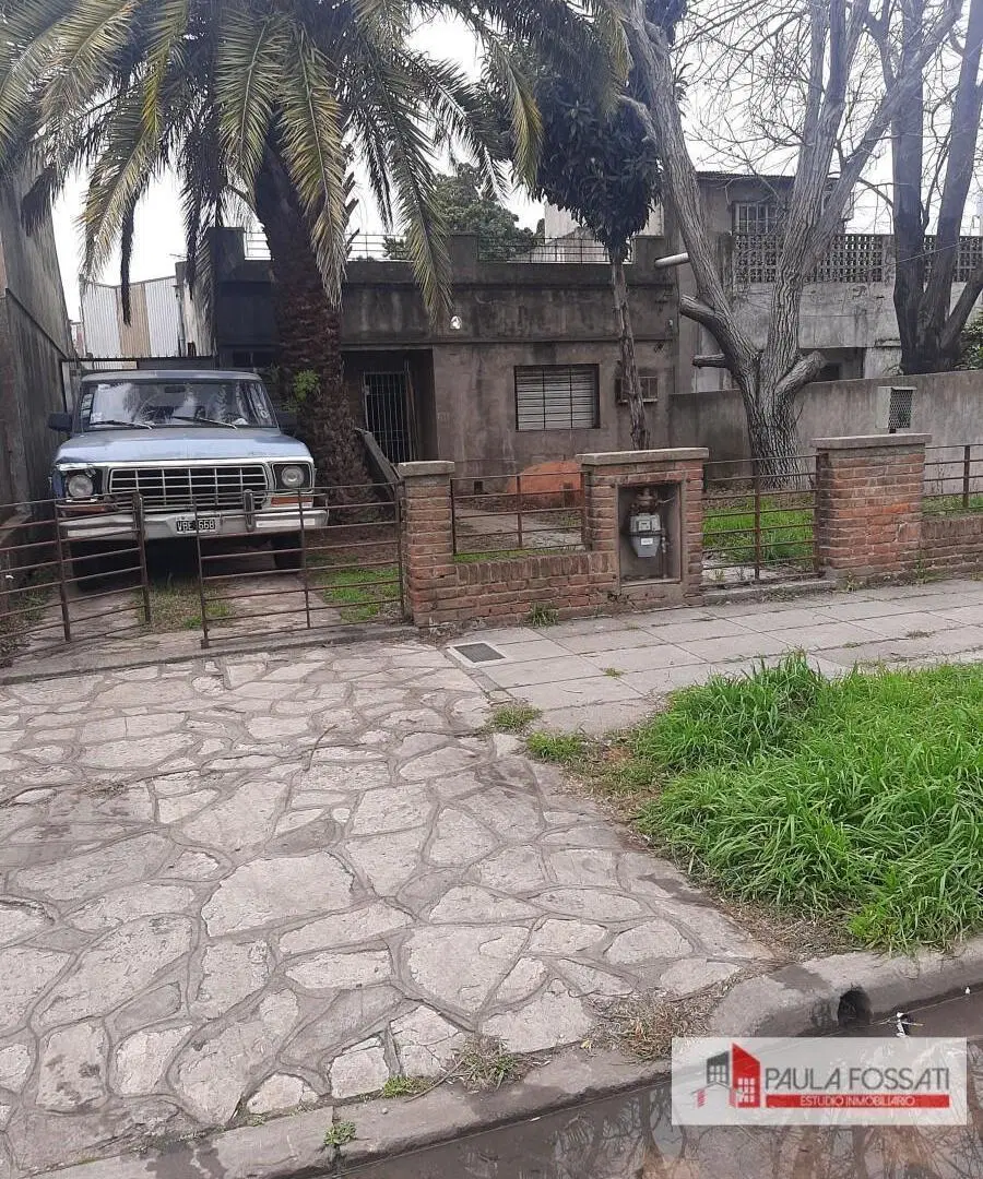 CASA EN VENTA EN PALOMAR SOBRE LOTE DE 10X44 2