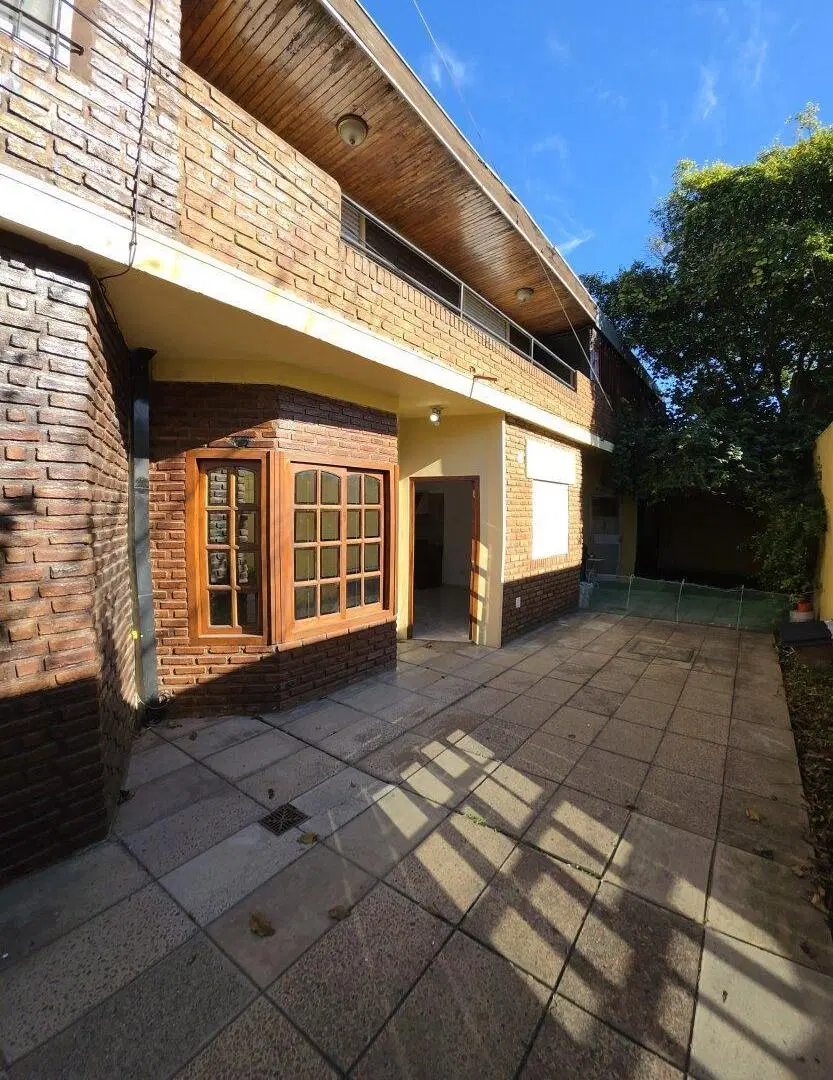 ¡OPORTUNIDAD EN TAPIALES! PH DÚPLEX 3 AMBIENTES CON PATIO – APTO CRÉDITO 3