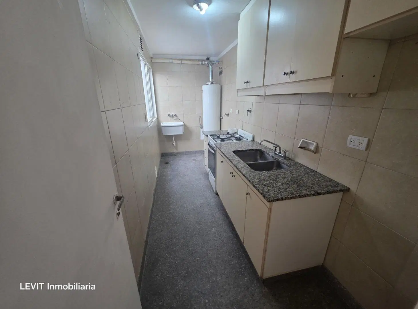 ALQUILER OFICINA BELGRANO 85M2 COCHERA INCLUIDA BALCÓN AL FRENTE A mts. Av. Libertador 3