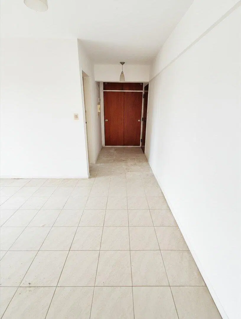 Departamento 3 Ambientes con Balcón en el Centro de San Isidro 2