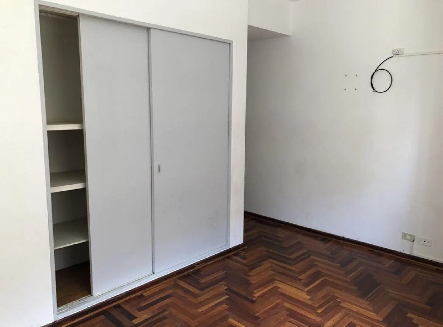 ALQUILER DEPARTAMENTO 4 AMB. EN EDIFICIO CON SEGURIDAD 24HS. 3