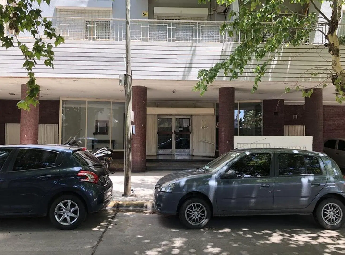 ALQUILER DEPARTAMENTO 4 AMB. EN EDIFICIO CON SEGURIDAD 24HS. 2
