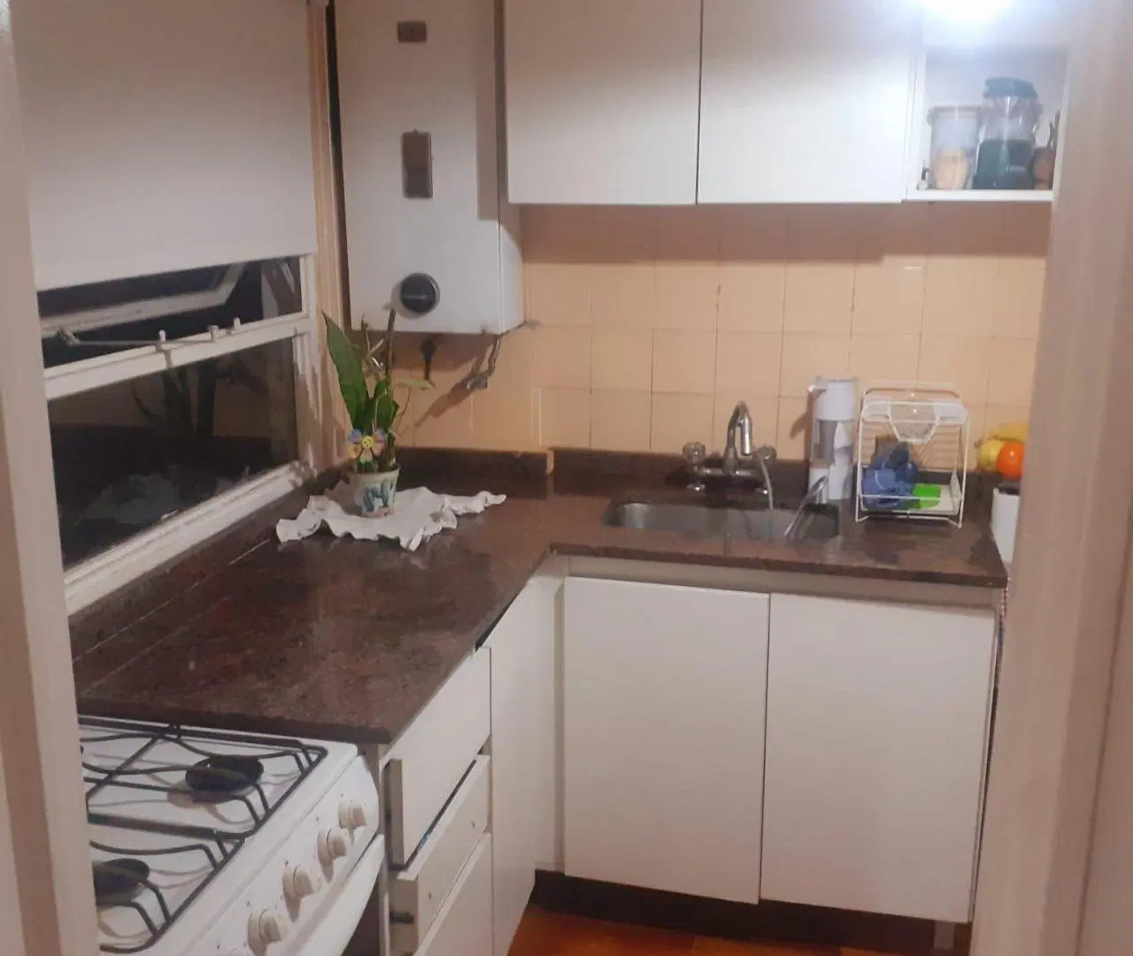 DEPARTAMENTO EN EDIFICIO EN ALTURA 5