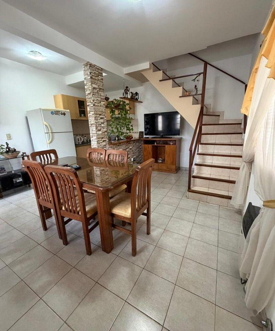 Foto de Duplex tres ambientes Villa Luzuriaga, imagen 3
