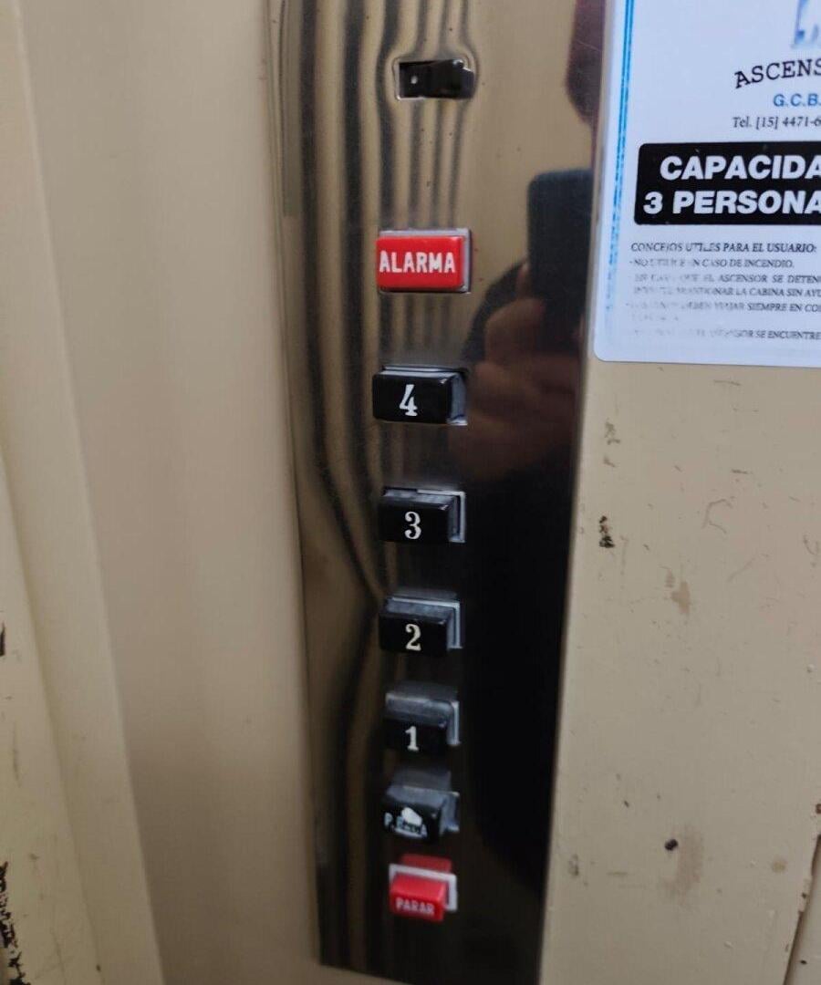 Foto de Venta de departamento en Liniers, imagen 1