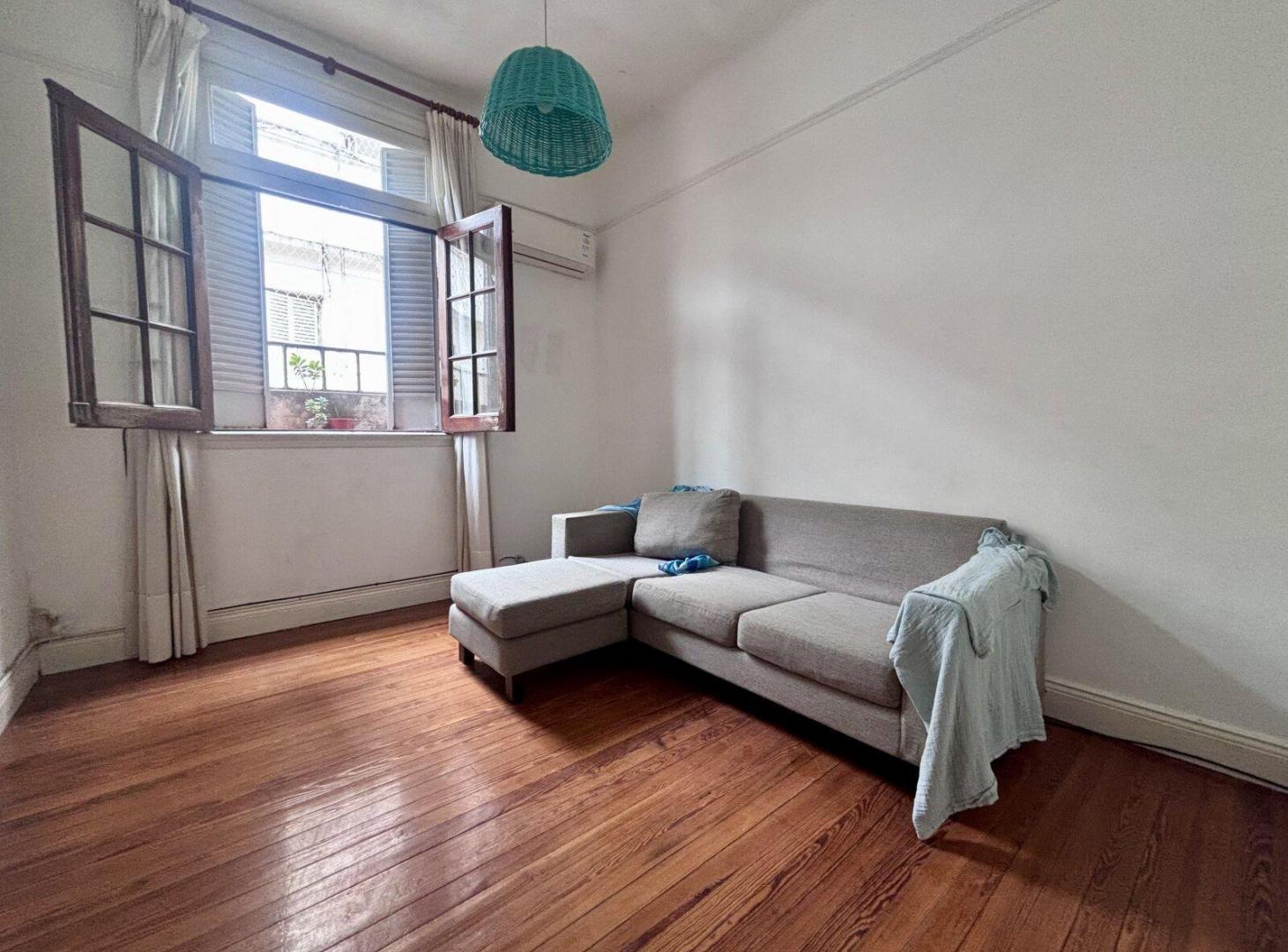 Foto de Imperdible departamento estilo PH de 3 ambientes con dependencia, muy, imagen 5