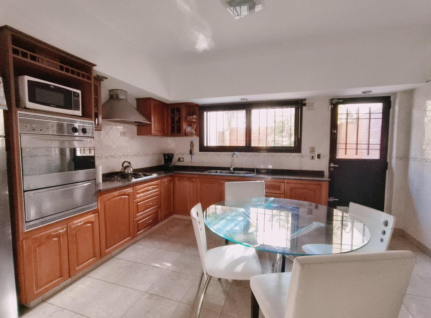 Foto de ✨ Triplex de 5 ambientes con terraza, parrilla y cochera en, imagen 4