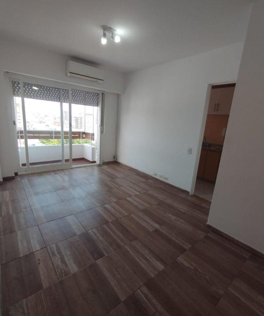 Foto de Belgrano 2 ambientes balcón piso 15° y cochera, imagen 4