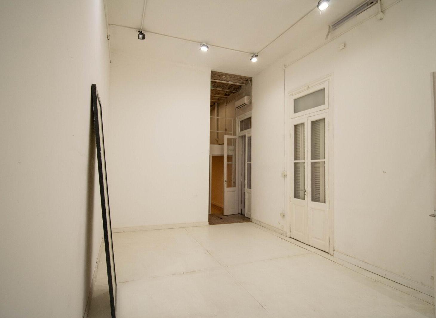 Foto de Casa 5 Ambientes en Alquiler - Patio, terraza y garage - 254m², imagen 2