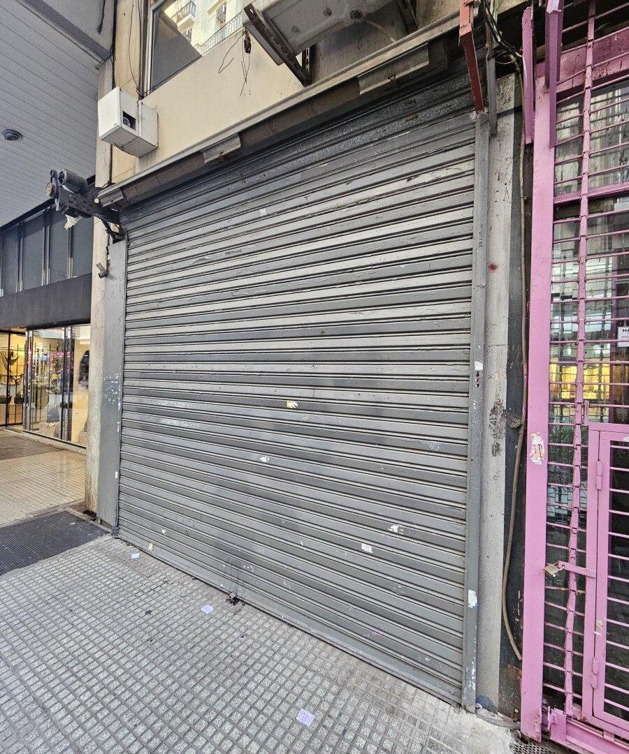 Foto de Local en espectacular zona comercial de Retiro. a metros de peatonal, imagen 4