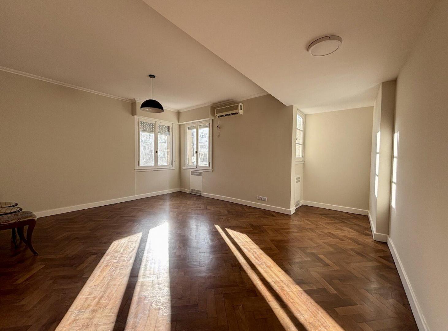 Foto de Excelente semipiso 4 ambientes, muy luminoso.Totalmente reciclado, SAN, imagen 5