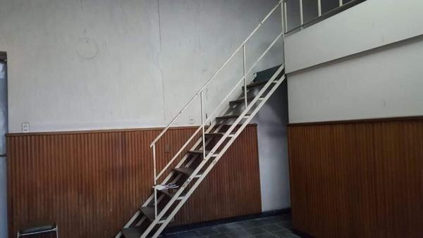 Foto de ALQUILER, LOCAL $950.000.- Av. COBO 1.100 ,C/ENTRE PISO y COCHERA, SIN, imagen 2