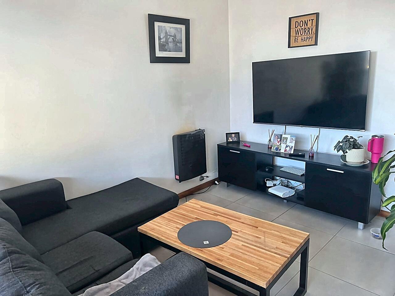 Foto de Casa imponente, piscina, cochera y 2 departamentos. de categoría, imagen 4
