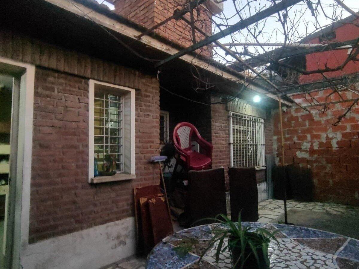 Foto de CASA EN VENTA 4 AMB. C/PATIO EN BERAZATEGUI, imagen 5