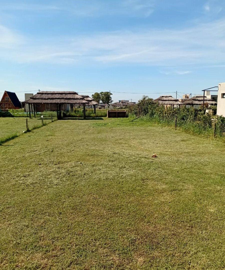 Foto de Terrenos linderos (2) de 300m2 c/u, 600m2 en Gral. Rodriguez Finca Don, imagen 2