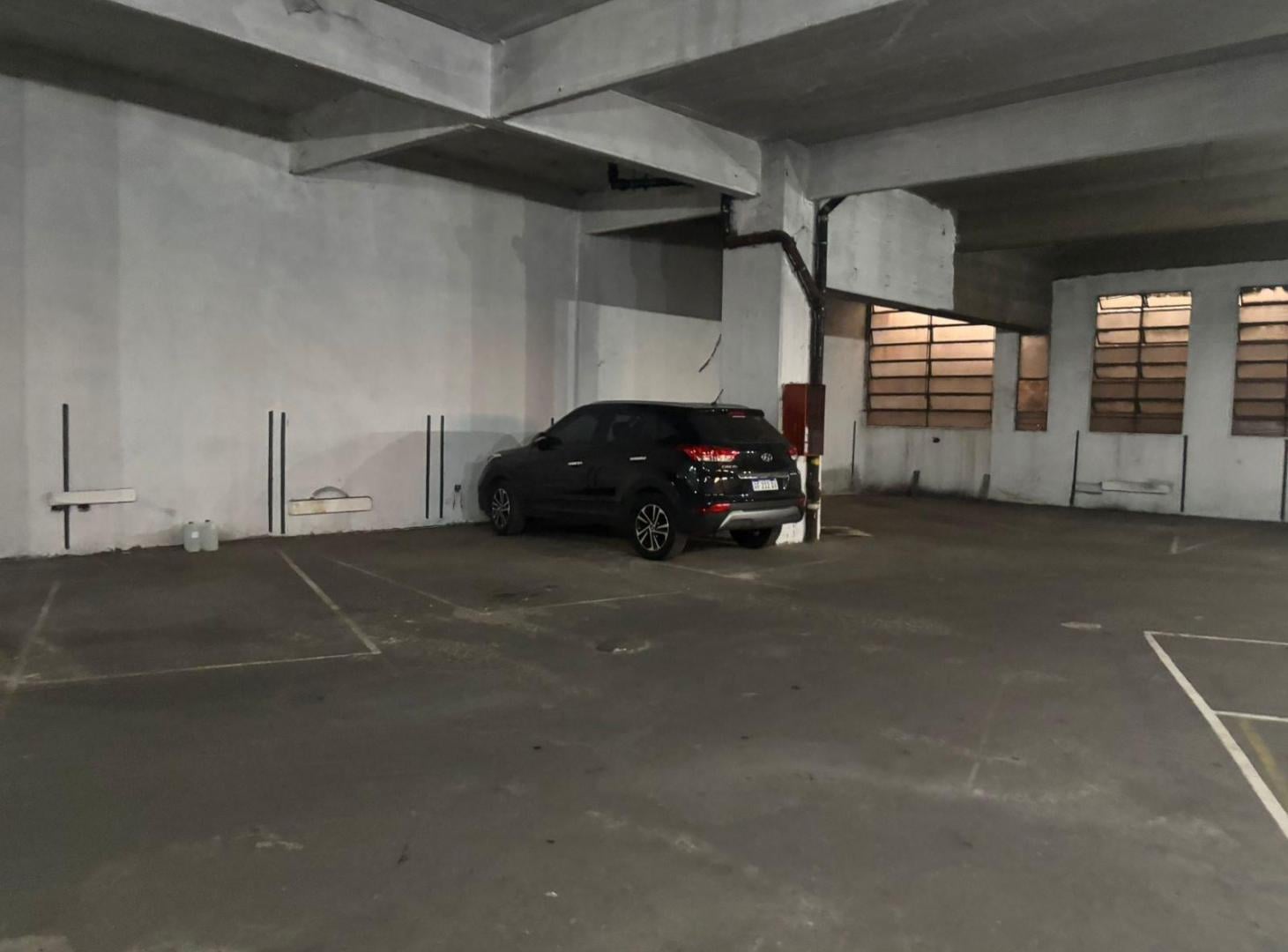 Foto de Planta Baja completa uso comercial 630 m2, imagen 3
