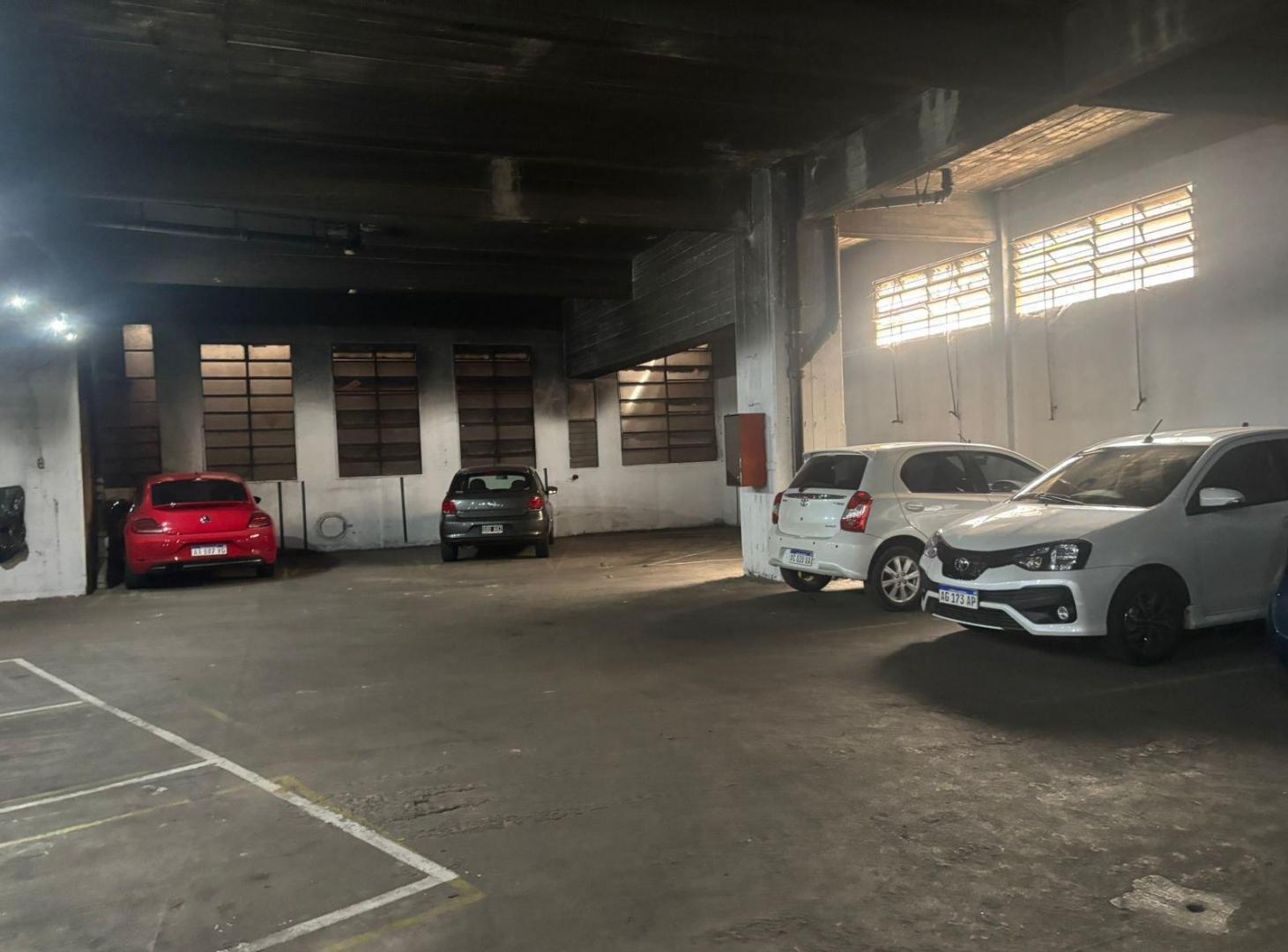 Foto de Planta Baja completa uso comercial 630 m2, imagen 1