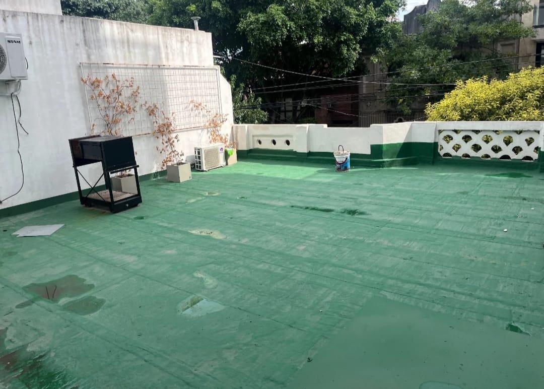 Foto de Local 5 Ambientes en Alquiler - Patio, terraza y garage - 254m², imagen 3