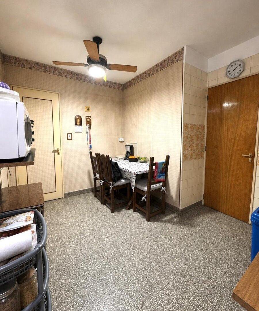 Foto de VENTA SEMIPISO 4 AMBIENTES CON DEPENDENCIA Y BAULERA - AV. LA PLATA 400, imagen 3