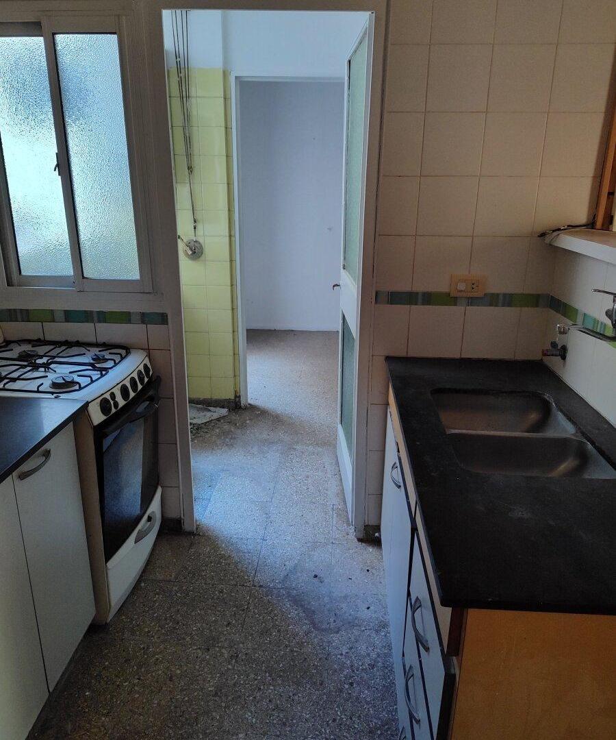 Foto de Dep. 4 Amb al Frente, Piso Alto, Dep. Servicios, Vista Abierta, Cochera., imagen 2