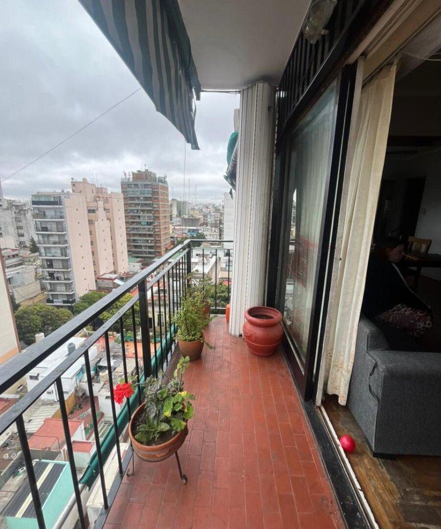 Foto de DTO. DUPLEX C/COCHERA 4 AMBIENTES EN CABA, imagen 3