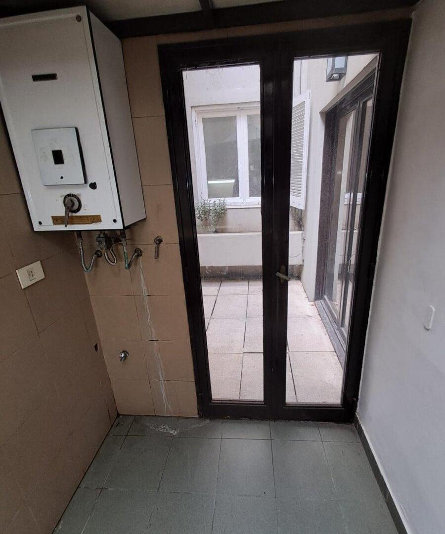 Foto de Dos ambientes Facultad de Medicina con patio Garantes con Recibos de, imagen 4