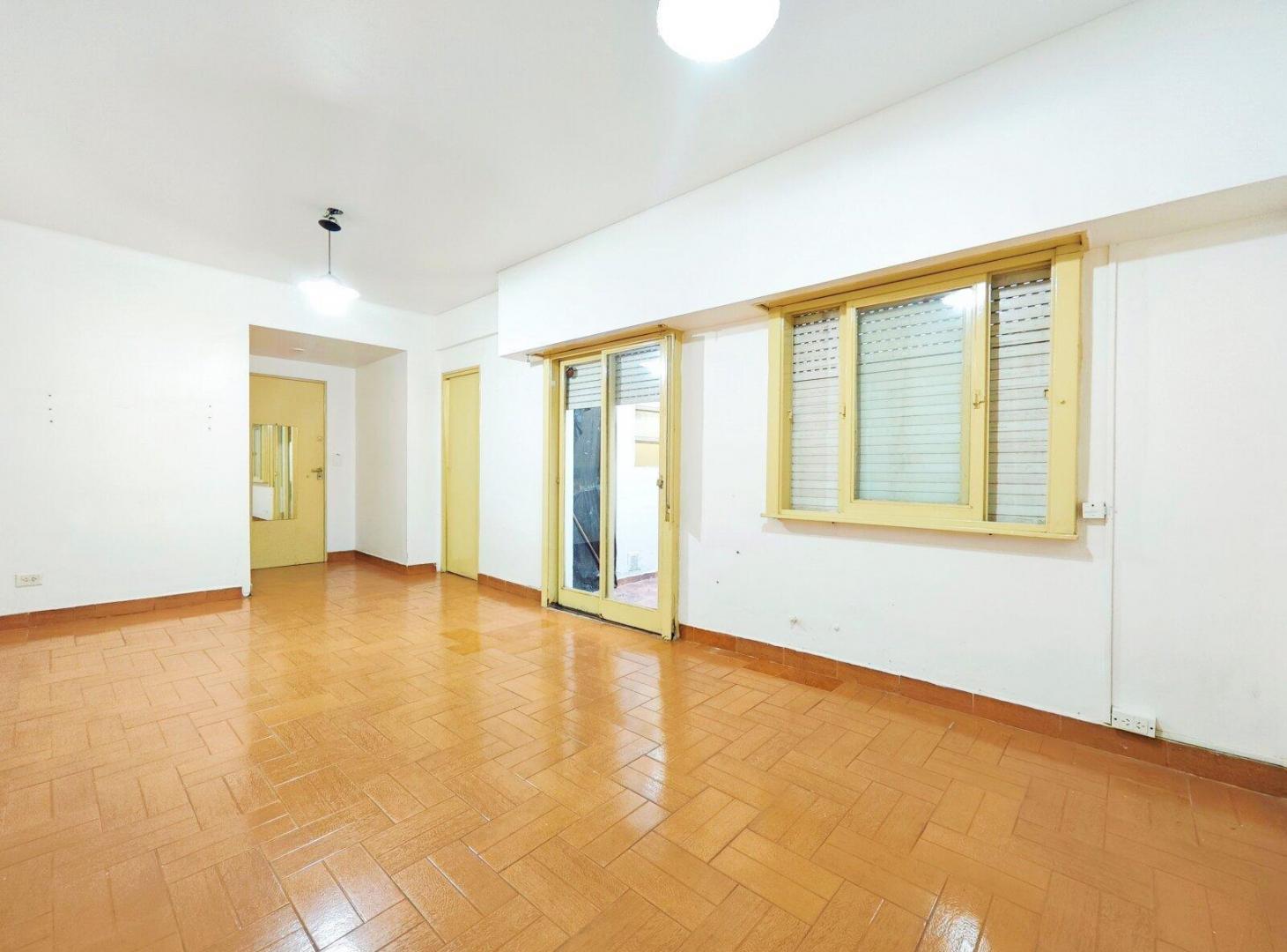 Foto de Apto profesional, Apto Crédito, con Garaje y Patio, Listo para, imagen 2