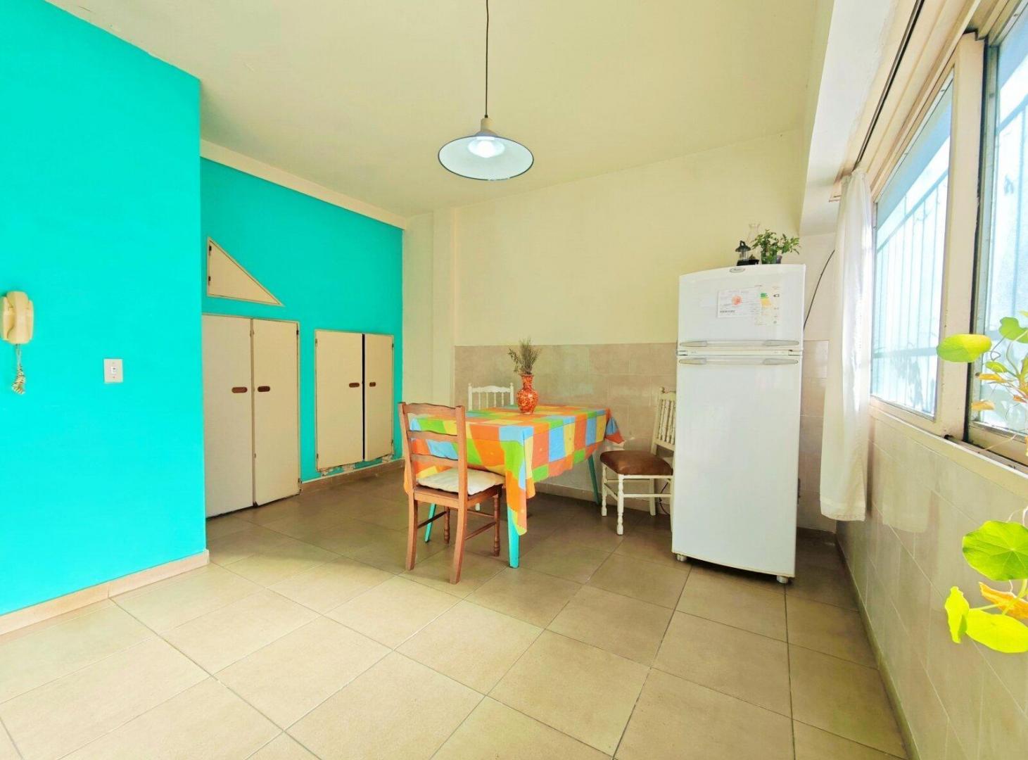 Foto de Casa con Jardín, Garaje, Terraza y Parrilla en Villa del Parque lista, imagen 4
